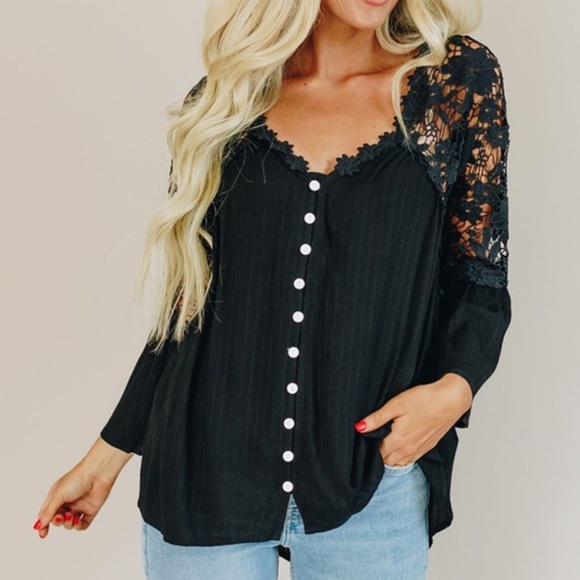 027 Boho Floral Embroidered Crochet Lace Button Up top - Picture 2 of 9